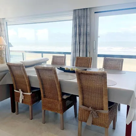 아파트 Modern Near Shore, Cleaning Included