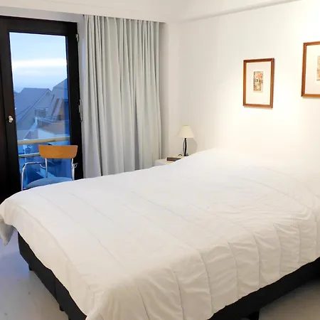 Modern Near Shore, Cleaning Included 아파트