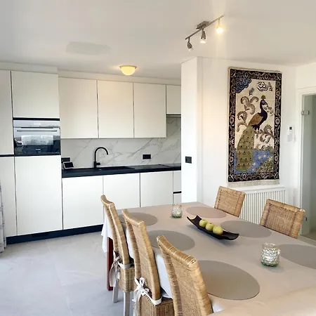 Modern Near Shore, Cleaning Included *